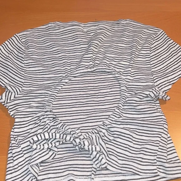 Top - Picture 2 of 2